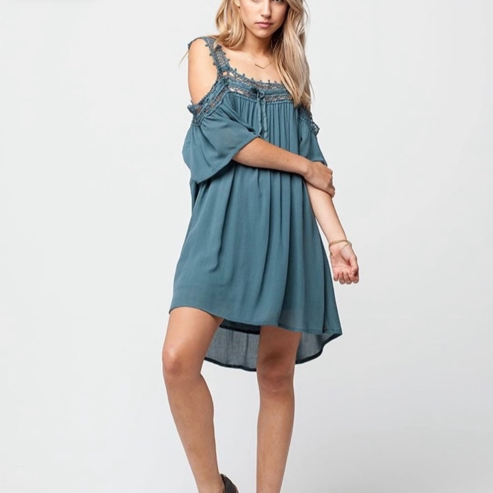 O'Neill Dominica Cold Shoulder Woven Detailed Mini
Dress Blue Size: M NWT - Picture 2 of 9